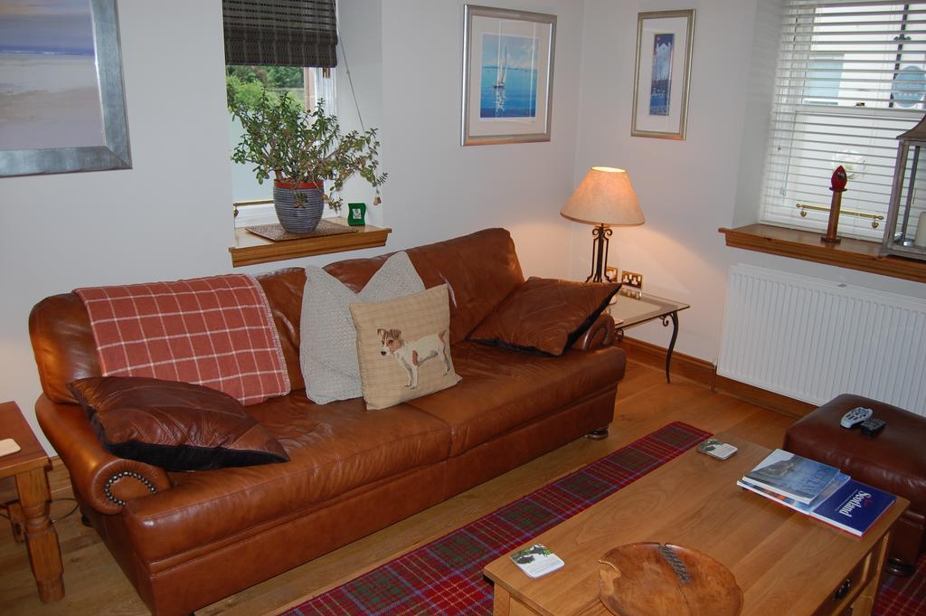 Lomond Castle Apartment Balloch Zimmer foto